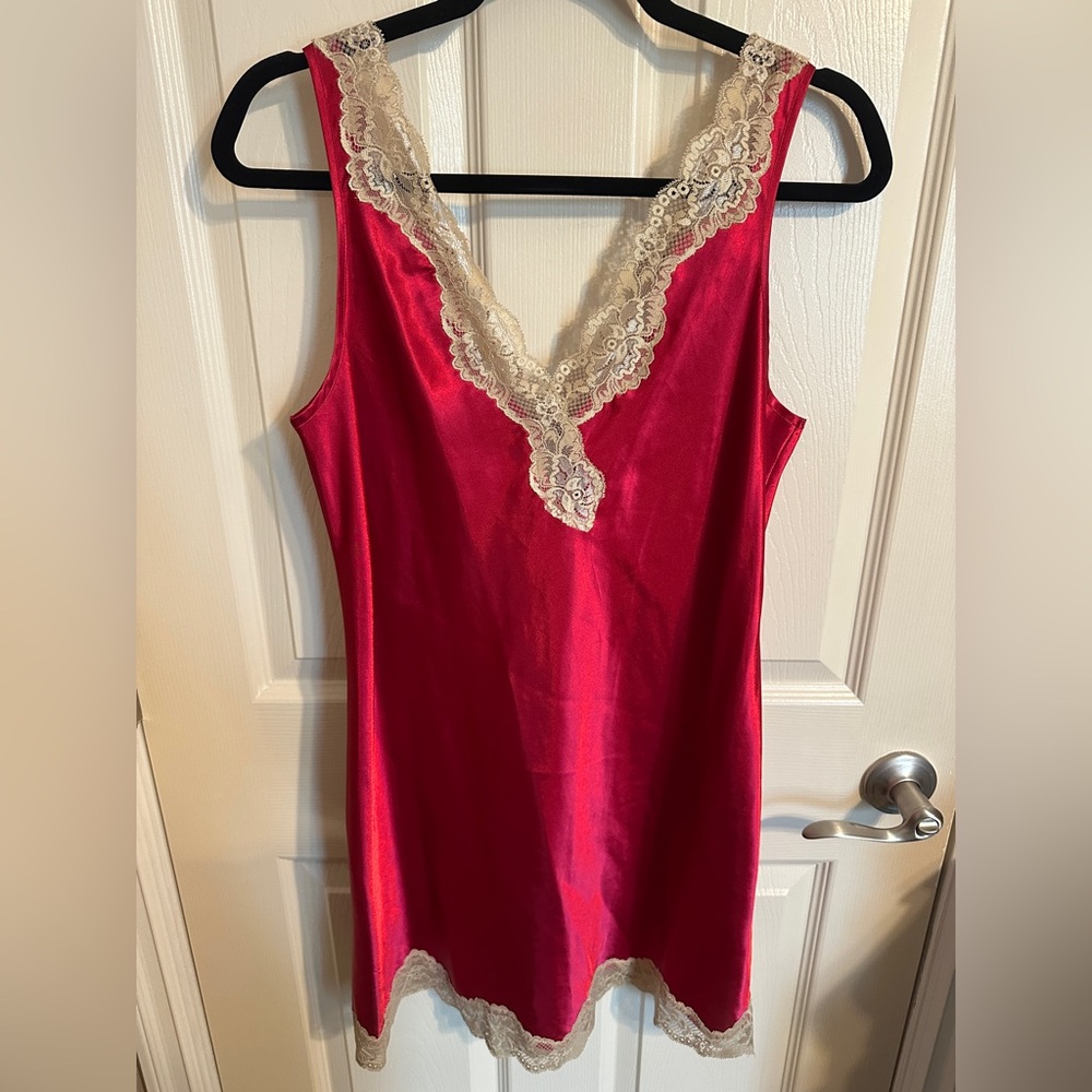 Morgan Taylor Satin Robe & Slip Set w Lace Trim, Red & Cream, Size S/M & M - Picture 6 of 9